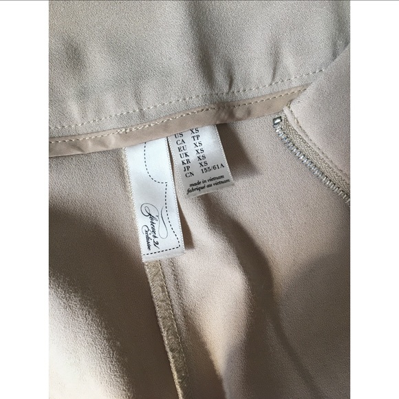 Forever 21 tan high waisted double zipper shorts size XS. - Picture 3 of 3